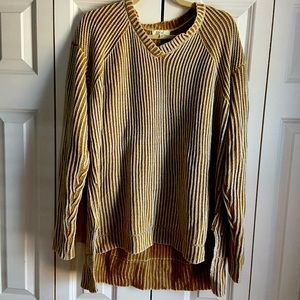 Boutique Easel brand size Large Sweater Tunic